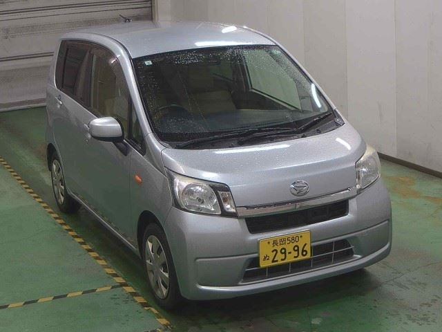 DAIHATSU MOVE 2013
