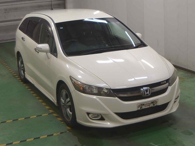 HONDA STREAM 2010