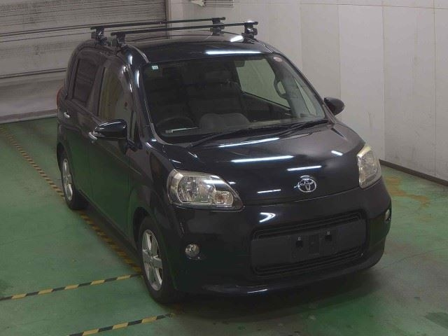 TOYOTA PORTE 2014