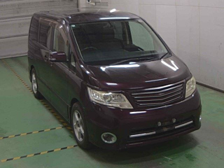 NISSAN SERENA 2010
