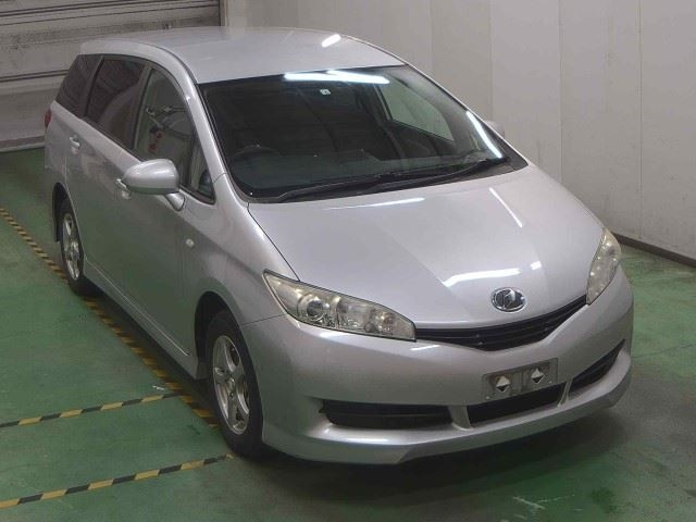 TOYOTA WISH 2009