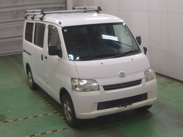 TOYOTA TOWN ACE VAN 2016