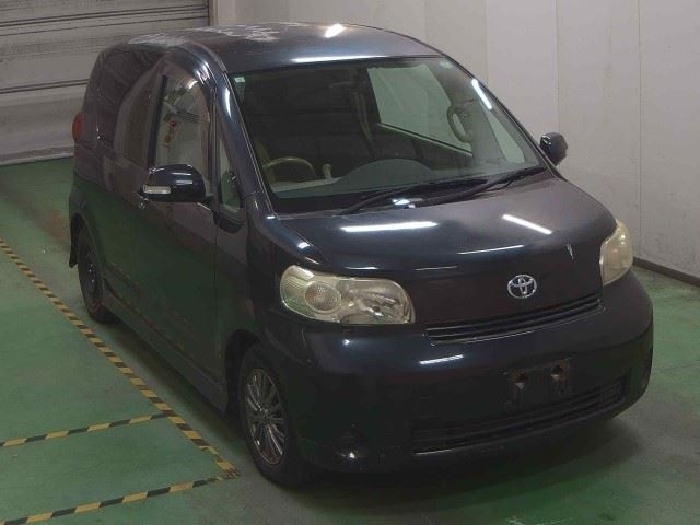 TOYOTA PORTE 2009