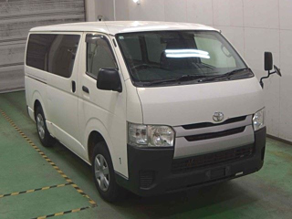 TOYOTA HIACE VAN 2014
