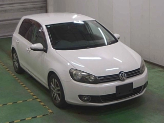VOLKSWAGEN GOLF 2010