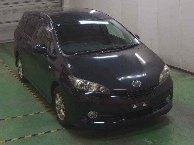 TOYOTA WISH 2012