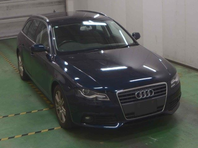 AUDI A4 2010