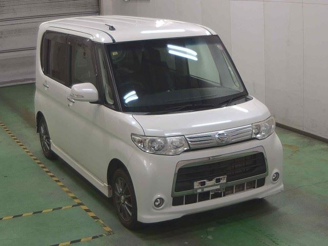 DAIHATSU TANTO 2012
