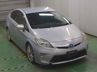 TOYOTA PRIUS 2012