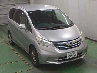 HONDA FREED 2012