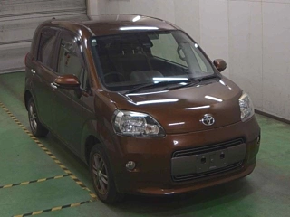 TOYOTA PORTE 2016