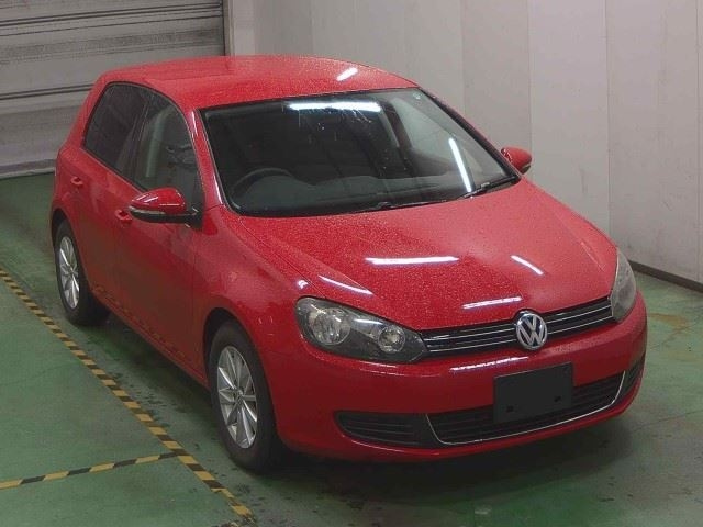 VOLKSWAGEN GOLF 2010
