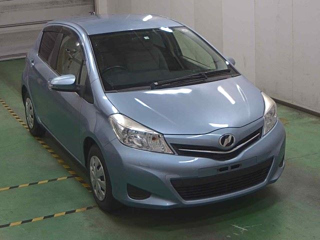 TOYOTA VITZ 2014