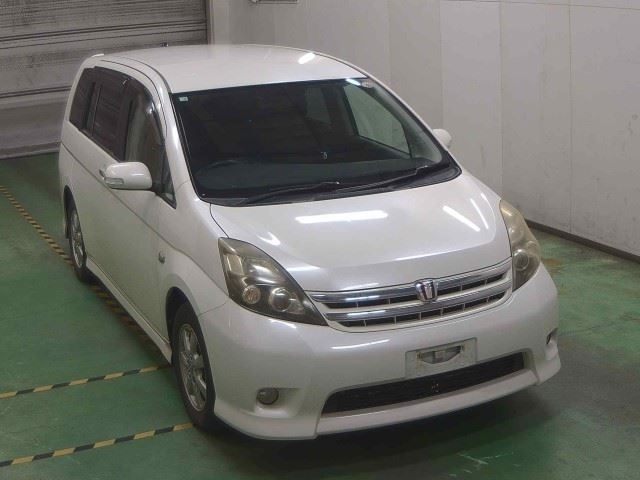 TOYOTA ISIS 2010