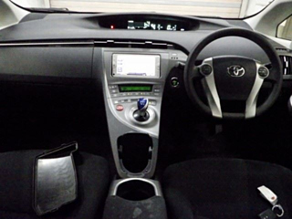 TOYOTA PRIUS 2012