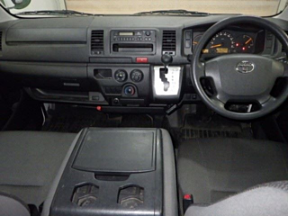 TOYOTA HIACE VAN 2014