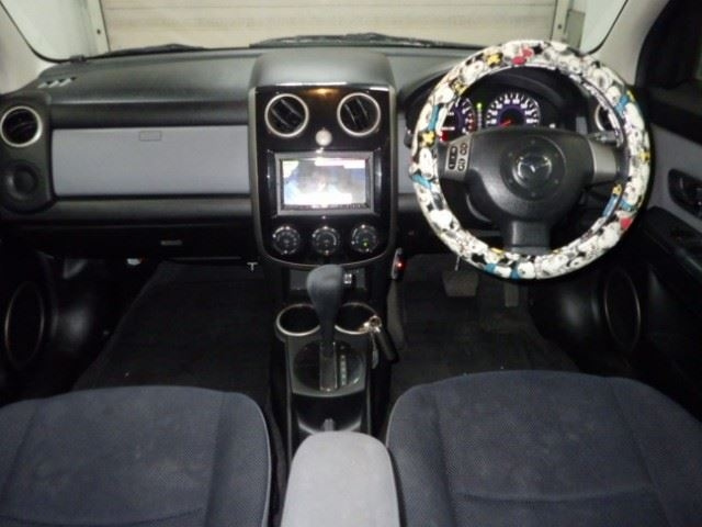 MAZDA VERISA 2012