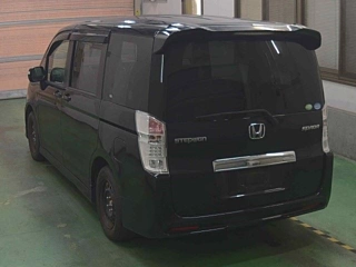 HONDA STEP WAGON 2010