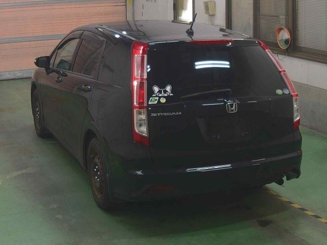 HONDA STREAM 2009