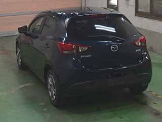 MAZDA DEMIO 2016