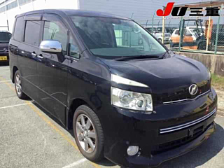 TOYOTA VOXY 2009