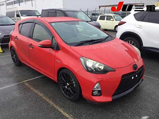 TOYOTA AQUA 2012