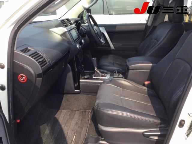 TOYOTA LAND CRUISER PRADO 2016