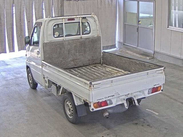 NISSAN CLIPPER TRUCK 2011