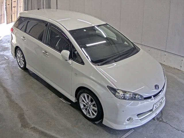 TOYOTA WISH 2009
