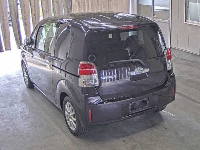 TOYOTA SPADE 2015