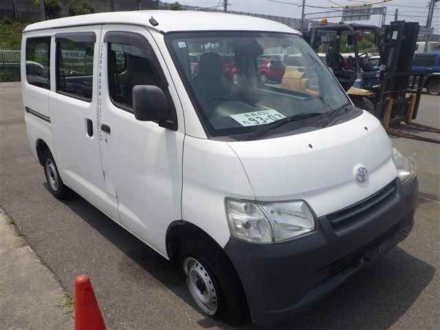 TOYOTA TOWN ACE VAN 2013