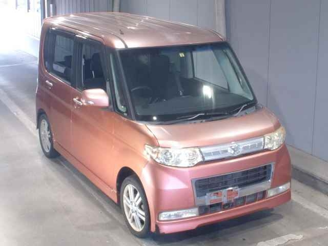 DAIHATSU TANTO 2010