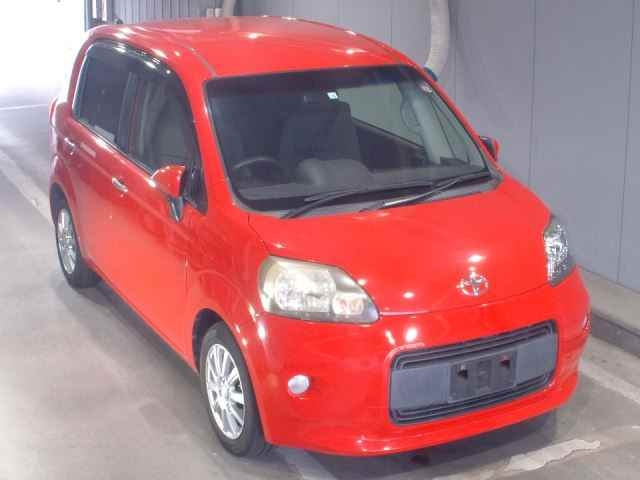 TOYOTA PORTE 2012