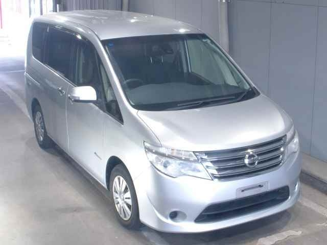NISSAN SERENA 2015