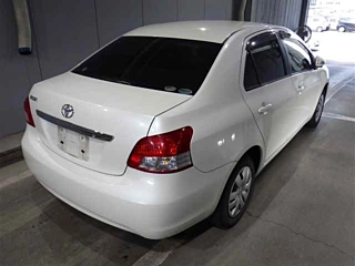 TOYOTA BELTA 2011