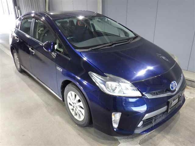 TOYOTA PRIUS PHV 2014