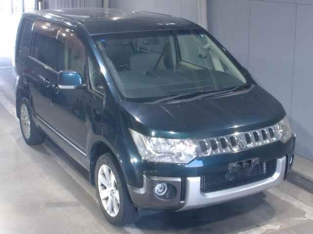 MITSUBISHI DELICA D5 2012