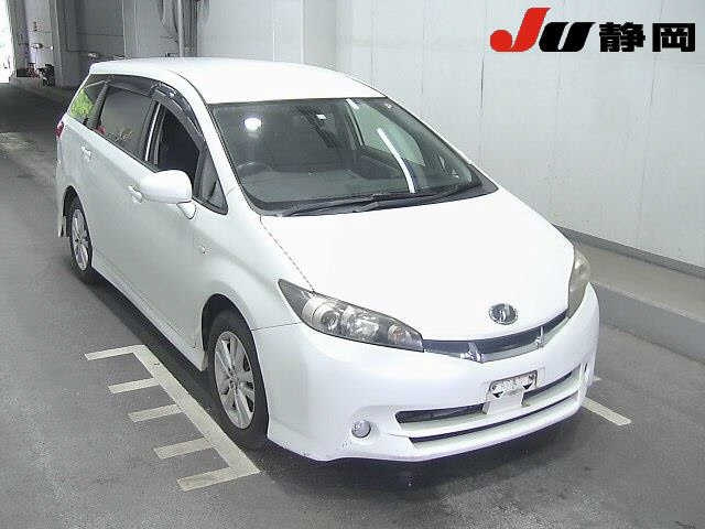 TOYOTA WISH 2010