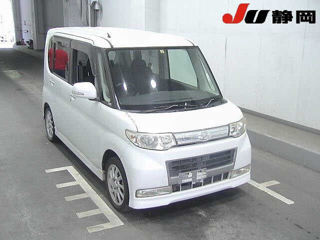 DAIHATSU TANTO 2008