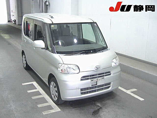 DAIHATSU TANTO 2012