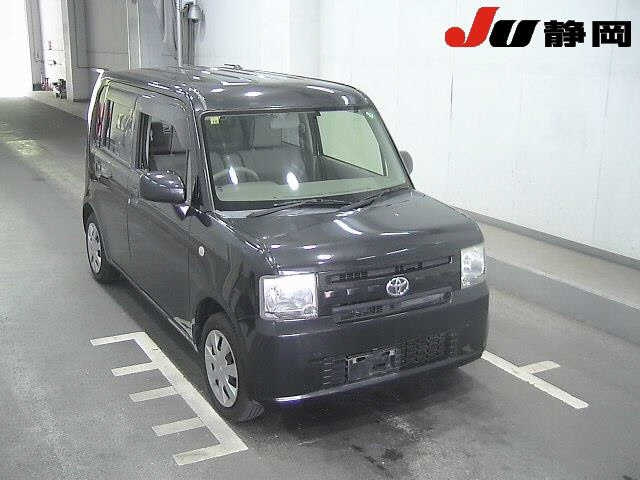 TOYOTA PIXIS SPACE 2012