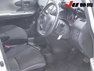 TOYOTA WISH 2010