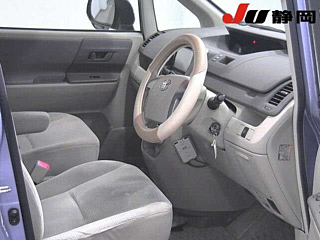 TOYOTA NOAH 2008