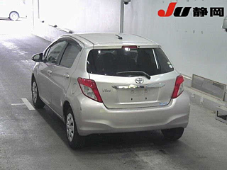 TOYOTA VITZ 2012