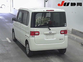 DAIHATSU TANTO 2008