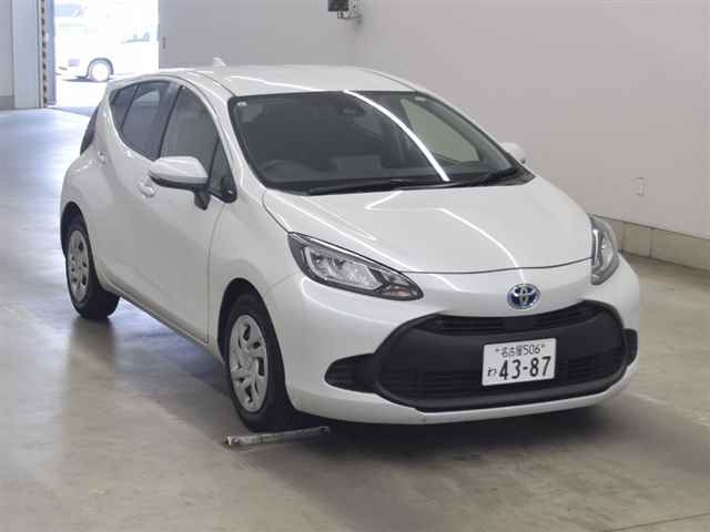 TOYOTA AQUA 2023
