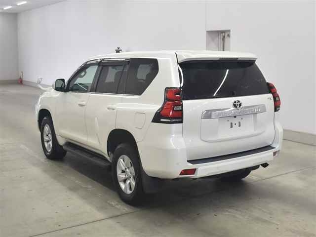 TOYOTA LAND CRUISER PRADO 2018