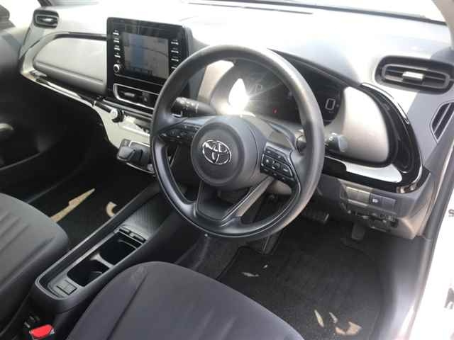 TOYOTA AQUA 2024