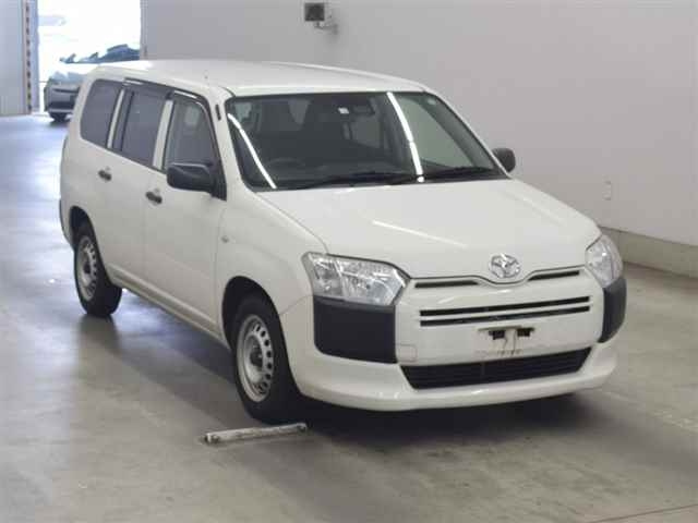 TOYOTA PROBOX 2018