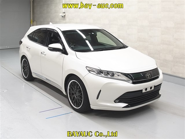 TOYOTA HARRIER